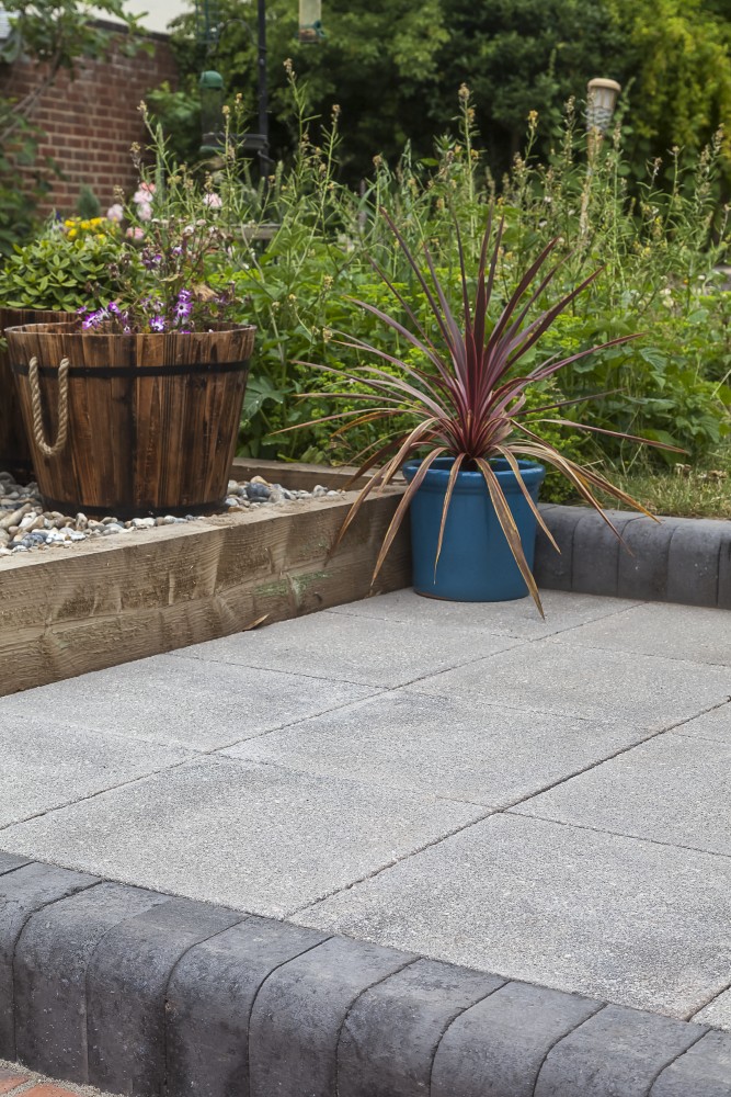 Brett Chaucer Textured Paving Slab 450mm x 450mm x 32mm Grey - Image 3