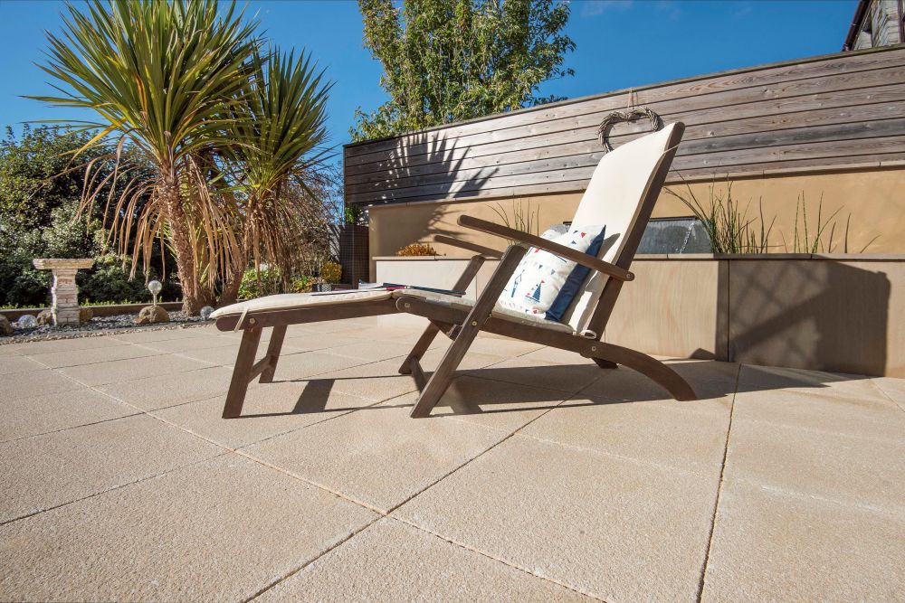 Brett Chaucer Textured Paving Slab 600mm x 600mm x 35mm Buff - Image 3