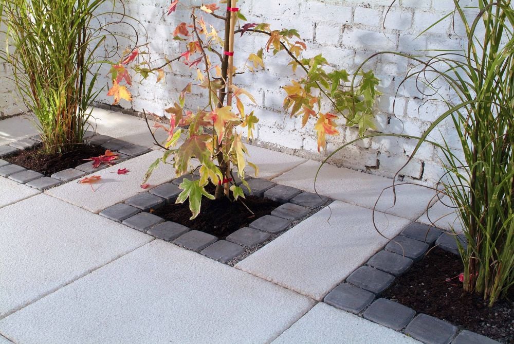 Brett Chaucer Textured Paving Slab 600mm x 600mm x 35mm Grey - Image 3