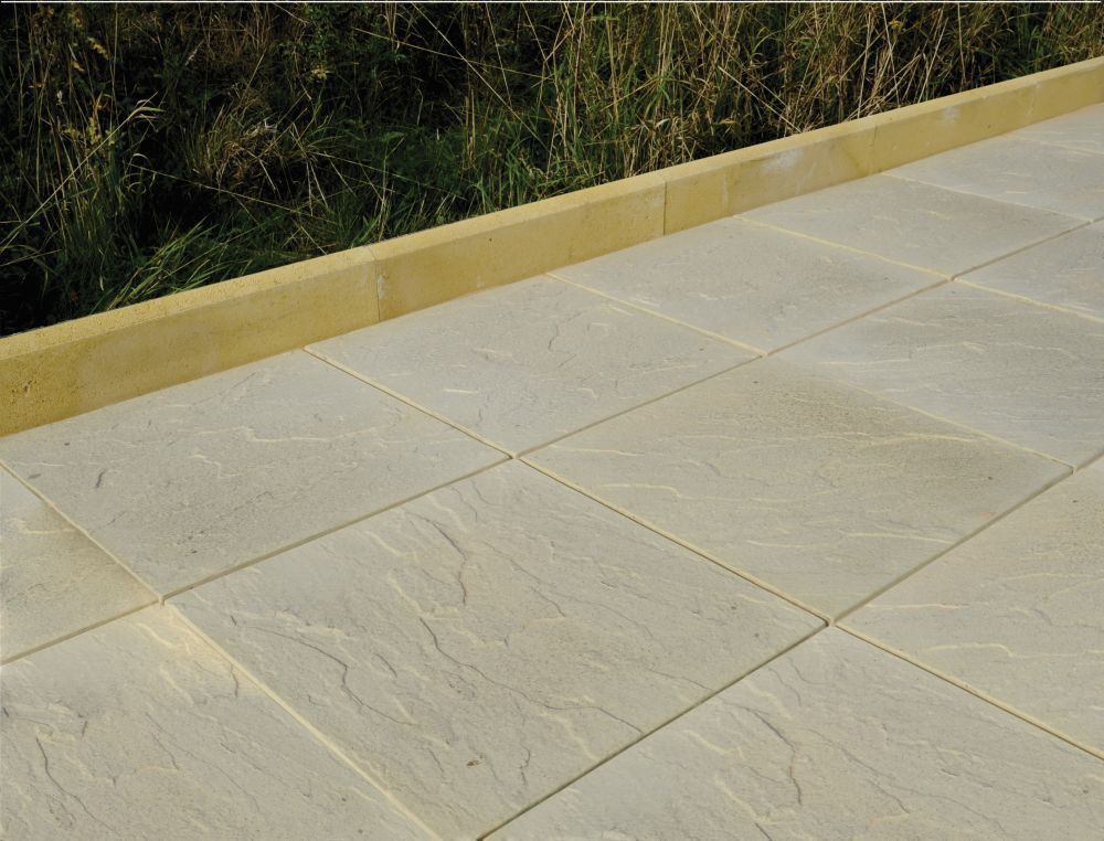 Brett Round Top Edging 600mm x 50mm x 150mm Buff