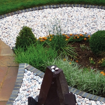 Long Rake Spar Flamingo Chippings 14mm-20mm Poly Bag - Image 3
