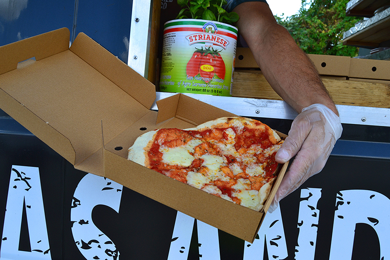 the mobile pizza co